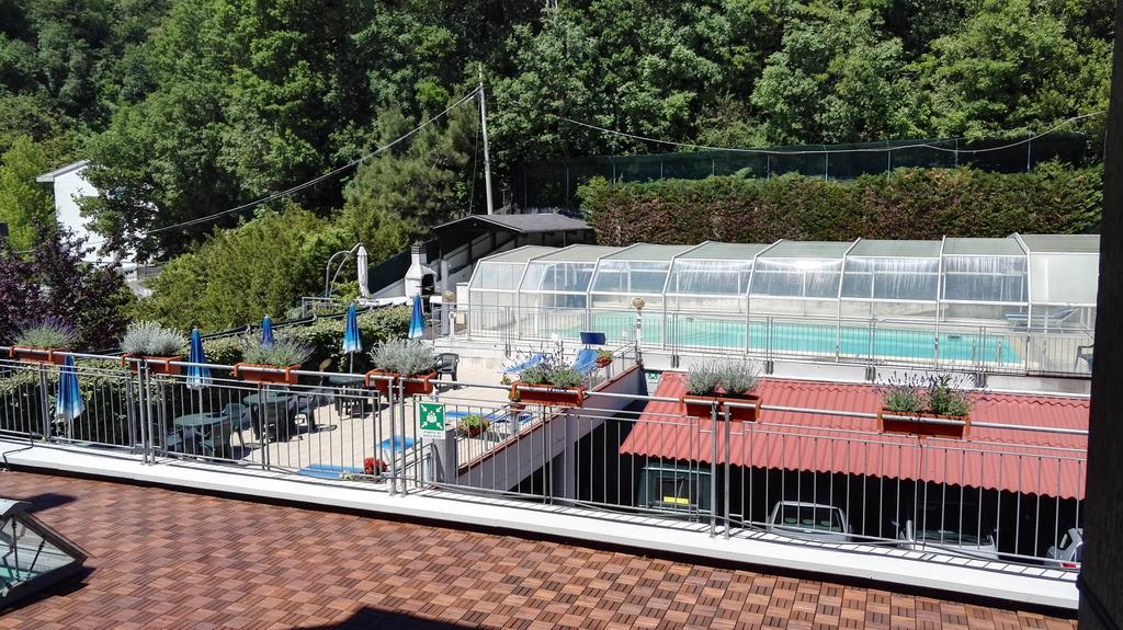 Hotel Astoria Tabiano Terme エクステリア 写真