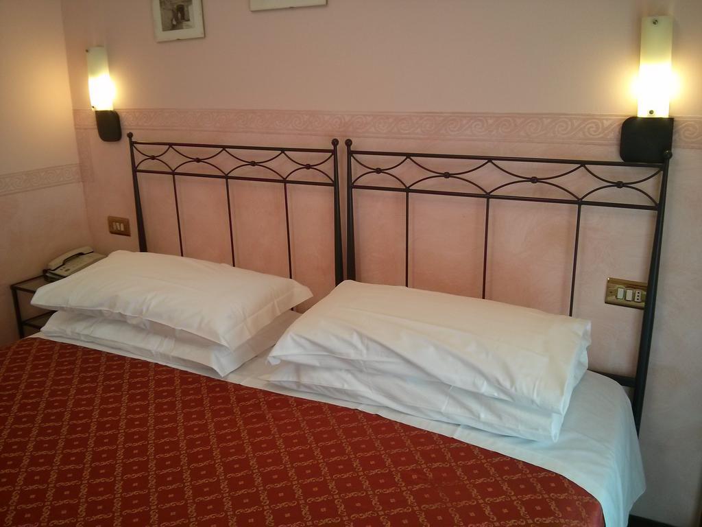 Hotel Astoria Tabiano Terme 部屋 写真